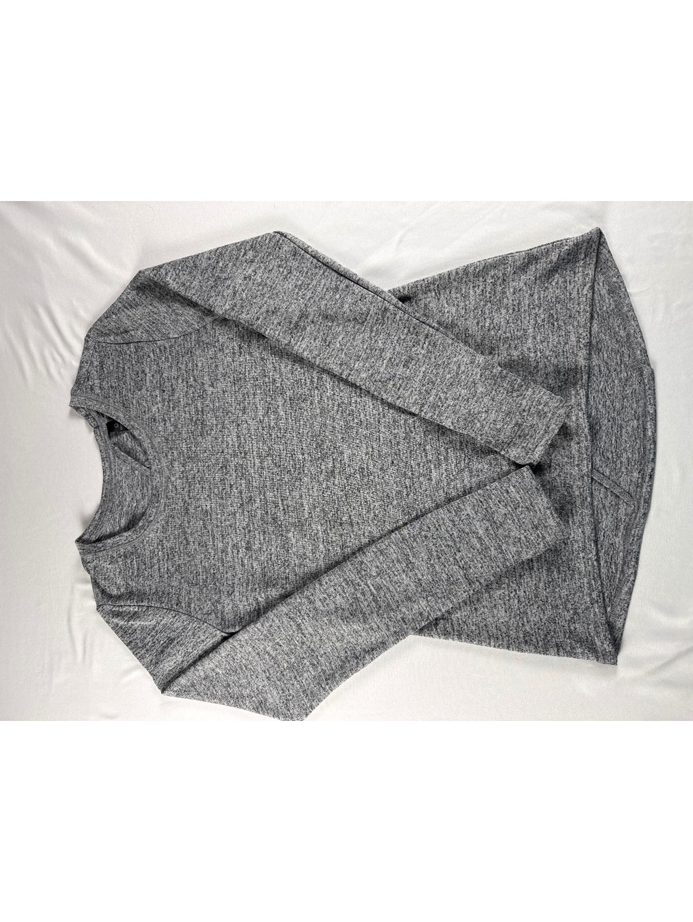 90 degrees Cozy Gray Long Sleeve Crew Neck Sweatshirt,